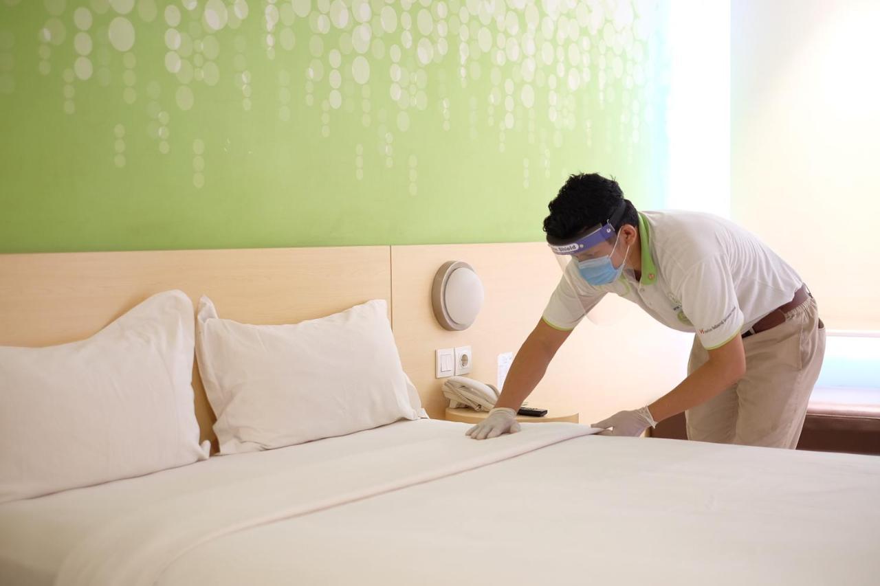 Zest Hotel Harbour Bay Batam Nagoya Buitenkant foto
