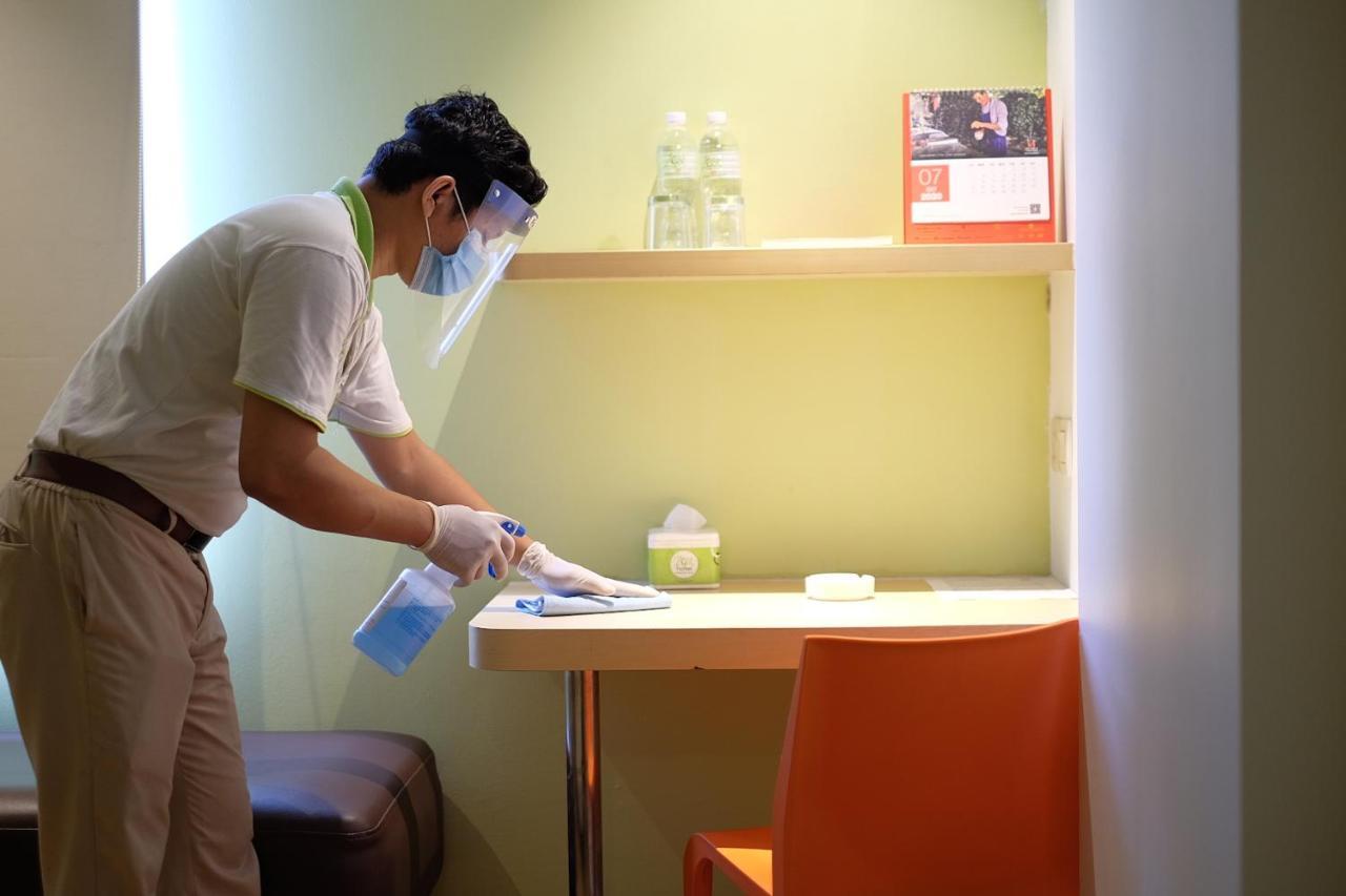 Zest Hotel Harbour Bay Batam Nagoya Buitenkant foto