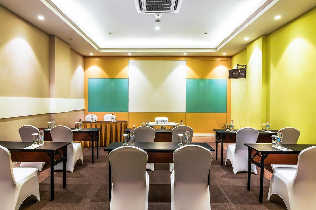 Zest Hotel Harbour Bay Batam Nagoya Buitenkant foto